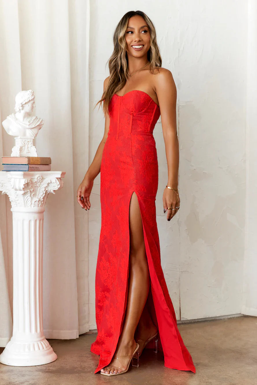 DEAR EMILIA Amazing The Crowd Maxi Dress Red